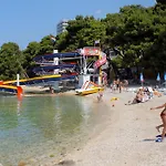 Apartment With Parking Space - 24562 Makarska