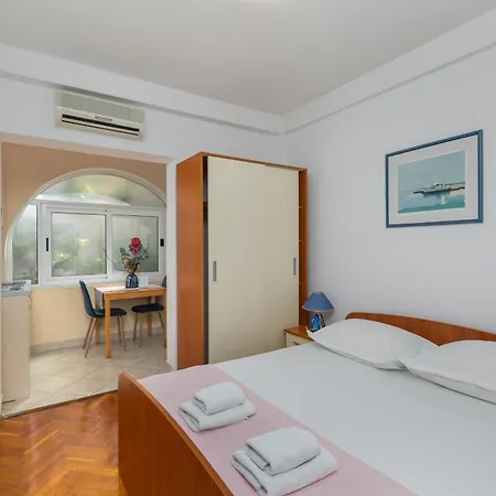 With Parking Space - 24562 Apartment Makarska